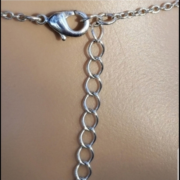 AVON VINTAGE SILVERTONED BIRTHSTONE ANGELS PENDANT NECKLACE - Picture 4 of 4